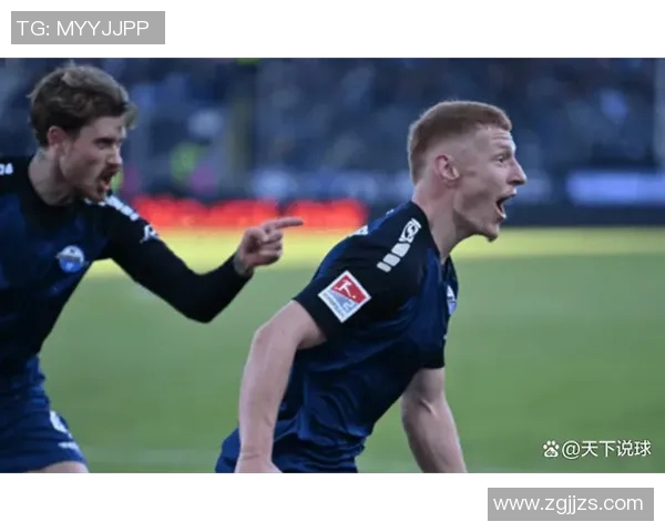 柏德博恩主场迎战沙尔克04期待激烈对决与精彩进球